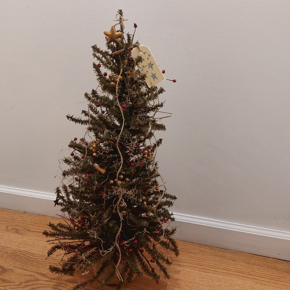 Rustic All Year Round Tree - Picture 4 of 4